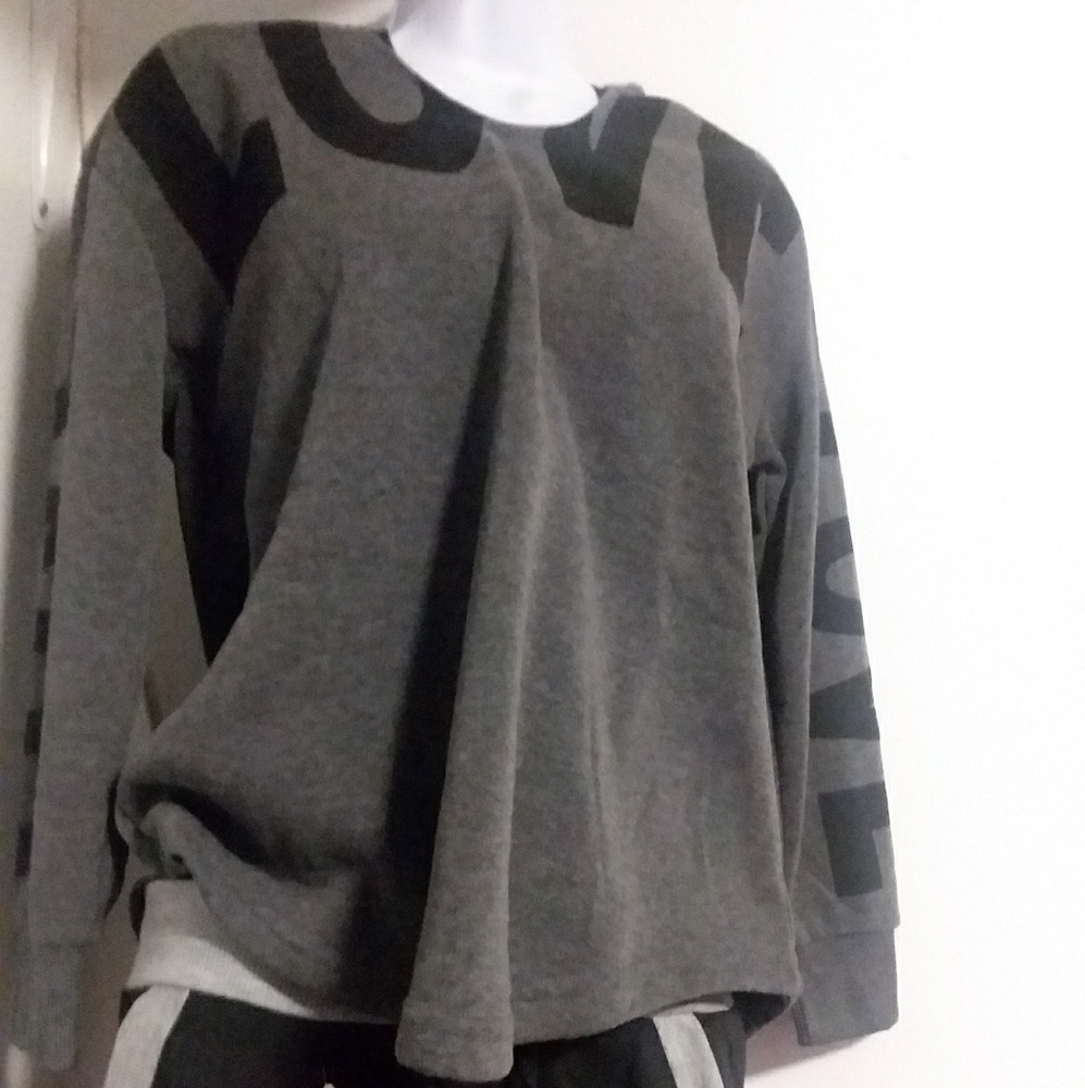 Ladies Top size Large